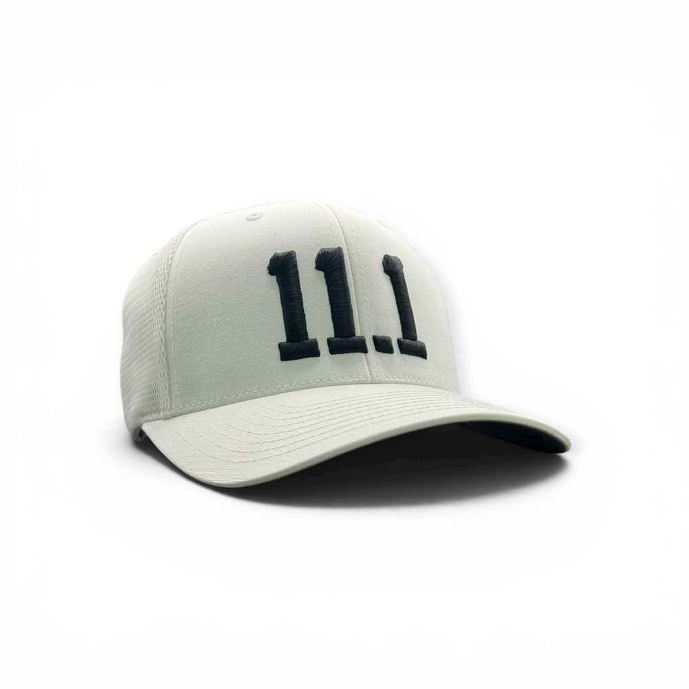 11.1 Accidental Hit golf hat - 18.1 Sports
