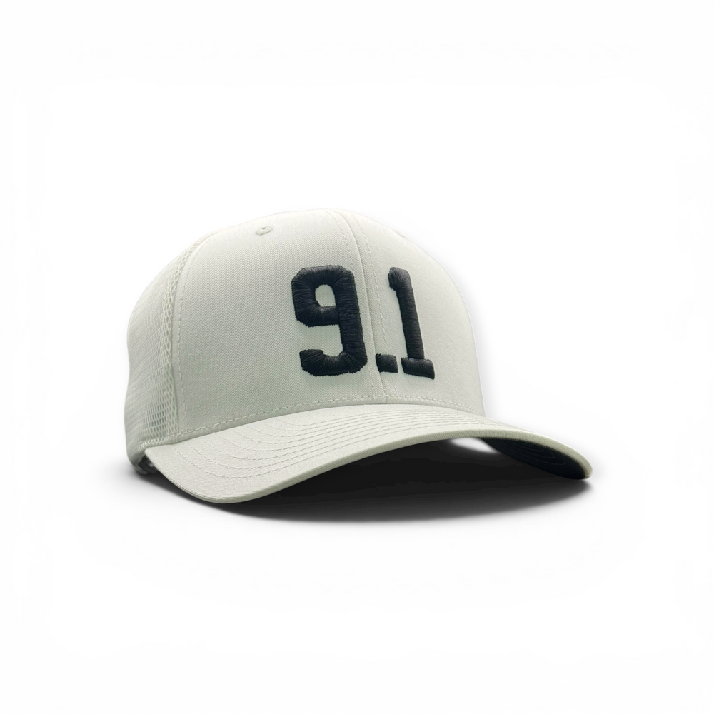 9.1 Clubhouse Rule golf hat - 18.1 Sports